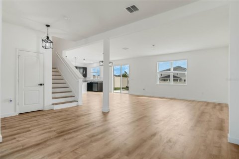 House in Winter Haven, Florida 4 bedrooms, 244.8 sq.m. № 1511292 - photo 12