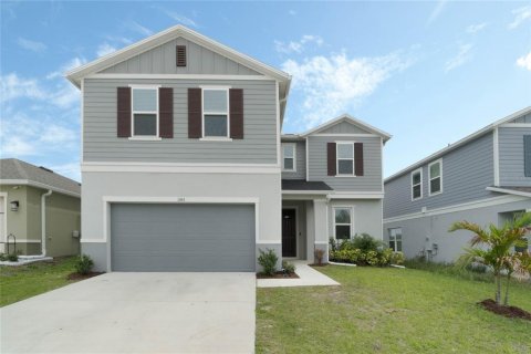 House in Winter Haven, Florida 4 bedrooms, 244.8 sq.m. № 1511292 - photo 1