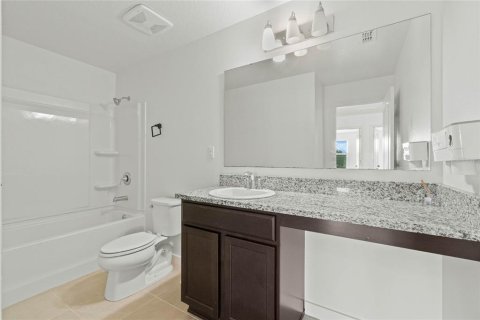 House in Winter Haven, Florida 4 bedrooms, 244.8 sq.m. № 1511292 - photo 15