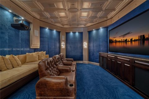 House in Aventura, Florida 5 bedrooms, 605.91 sq.m. № 2021938 - photo 6