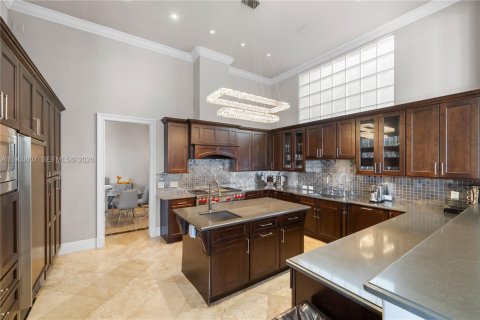 House in Aventura, Florida 5 bedrooms, 605.91 sq.m. № 2021938 - photo 21