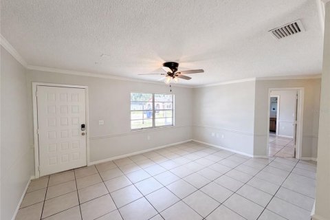 Villa ou maison à vendre à New Port Richey, Floride: 2 chambres, 84.73 m2 № 2206522 - photo 13