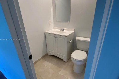 Купить кондоминиум в Бока-Ратон, Флорида 1 спальня, 65.22м2, № 1957860 - фото 11