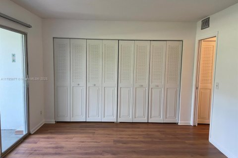 Купить кондоминиум в Бока-Ратон, Флорида 1 спальня, 65.22м2, № 1957860 - фото 8