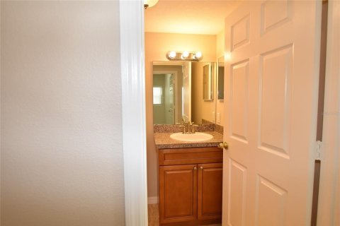 House in Kissimmee, Florida 4 bedrooms, 264.49 sq.m. № 2207049 - photo 10