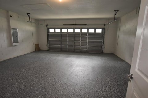 House in Kissimmee, Florida 4 bedrooms, 264.49 sq.m. № 2207049 - photo 29