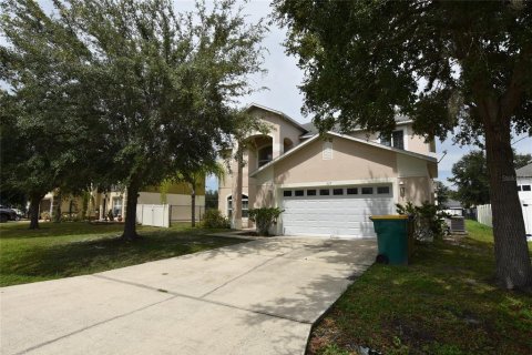 House in Kissimmee, Florida 4 bedrooms, 264.49 sq.m. № 2207049