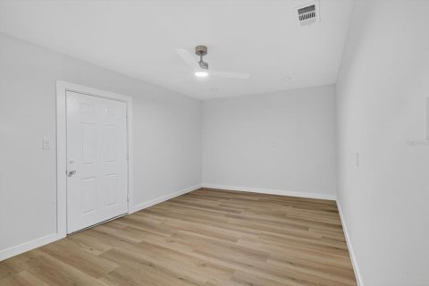 House in Hudson, Florida 3 bedrooms, 117.43 sq.m. № 1913366 - photo 15