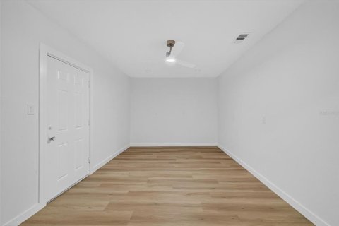 House in Hudson, Florida 3 bedrooms, 117.43 sq.m. № 1913366 - photo 16