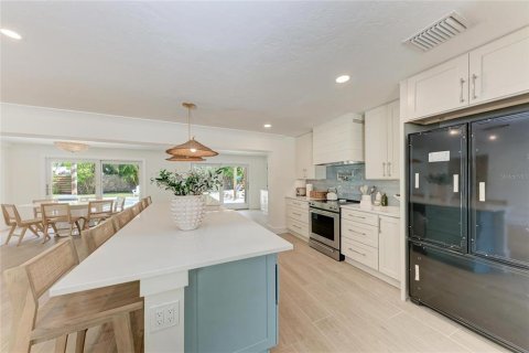 Villa ou maison à louer à Sarasota, Floride: 4 chambres, 217.95 m2 № 2166033 - photo 11