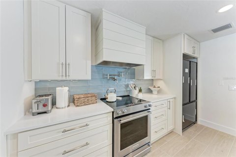 Villa ou maison à louer à Sarasota, Floride: 4 chambres, 217.95 m2 № 2166033 - photo 16