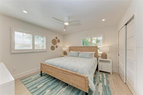 Villa ou maison à louer à Sarasota, Floride: 4 chambres, 217.95 m2 № 2166033 - photo 28