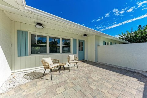 Villa ou maison à louer à Sarasota, Floride: 4 chambres, 217.95 m2 № 2166033 - photo 6
