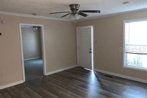 Condominio en alquiler en Gainesville, Florida, 2 dormitorios, 74.32 m2 № 2113493 - foto 4
