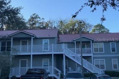 Condominio en Gainesville, Florida, 2 dormitorios  № 2113493