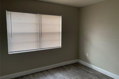 Apartamento en alquiler en Titusville, Florida, 2 dormitorios, 60.39 m2 № 1913067 - foto 9