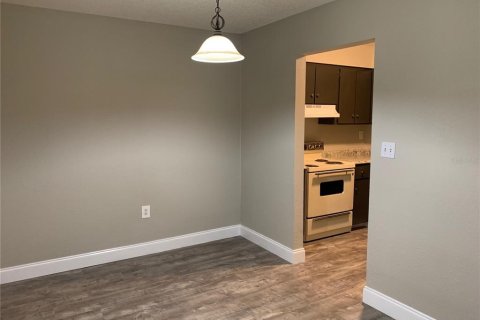 Apartamento en alquiler en Titusville, Florida, 2 dormitorios, 60.39 m2 № 1913067 - foto 4