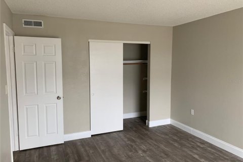 Apartamento en alquiler en Titusville, Florida, 2 dormitorios, 60.39 m2 № 1913067 - foto 12