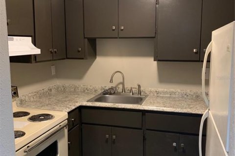 Apartamento en alquiler en Titusville, Florida, 2 dormitorios, 60.39 m2 № 1913067 - foto 6