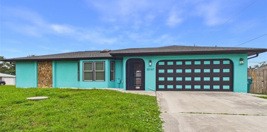 Villa ou maison à Port Charlotte, Floride 3 chambres, 125.98 m2 № 2224332