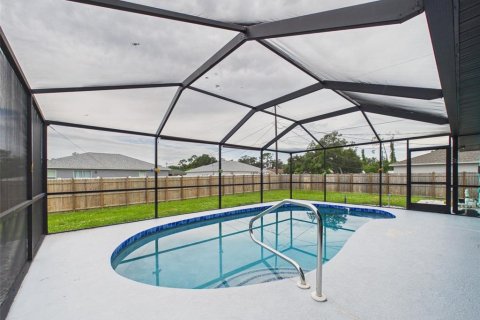 Villa ou maison à vendre à Port Charlotte, Floride: 3 chambres, 125.98 m2 № 2224332 - photo 20