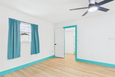 Villa ou maison à vendre à Port Charlotte, Floride: 3 chambres, 125.98 m2 № 2224332 - photo 23
