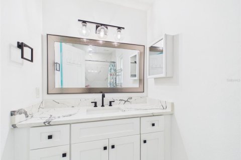 Villa ou maison à vendre à Port Charlotte, Floride: 3 chambres, 125.98 m2 № 2224332 - photo 27