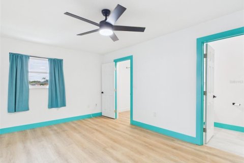 Villa ou maison à vendre à Port Charlotte, Floride: 3 chambres, 125.98 m2 № 2224332 - photo 24