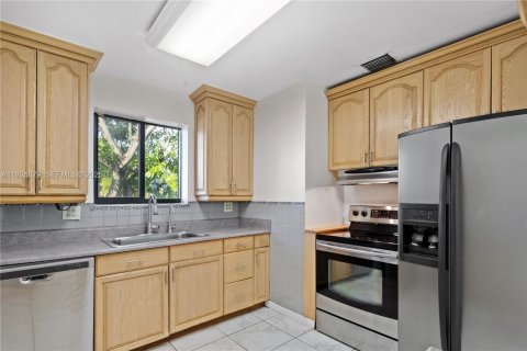 Villa ou maison à vendre à Fort Lauderdale, Floride: 4 chambres, 159.33 m2 № 1983724 - photo 15