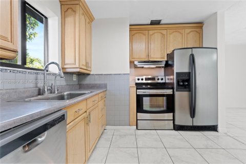 Villa ou maison à vendre à Fort Lauderdale, Floride: 4 chambres, 159.33 m2 № 1983724 - photo 17