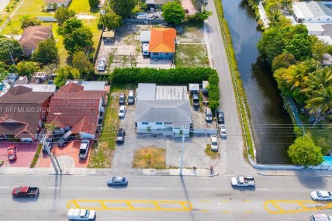 Villa ou maison à vendre à Hialeah, Floride: 3 chambres, 151.24 m2 № 2154491 - photo 25