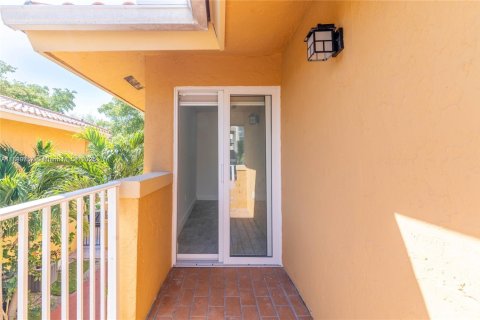 Condo in Miami, Florida, 2 bedrooms  № 1952611 - photo 26