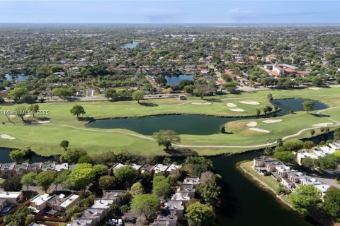 Condo in Miami, Florida, 2 bedrooms  № 1952611 - photo 28