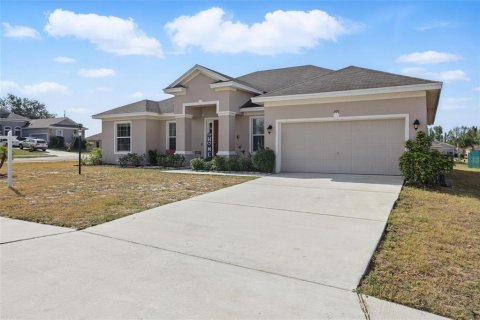 House in Lake Wales, Florida 4 bedrooms, 223.62 sq.m. № 1615562 - photo 4
