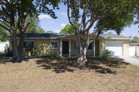 House in Beverly Hills, Florida 2 bedrooms, 112.23 sq.m. № 1631657 - photo 1