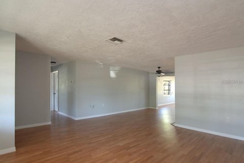 House in Beverly Hills, Florida 2 bedrooms, 112.23 sq.m. № 1631657 - photo 2