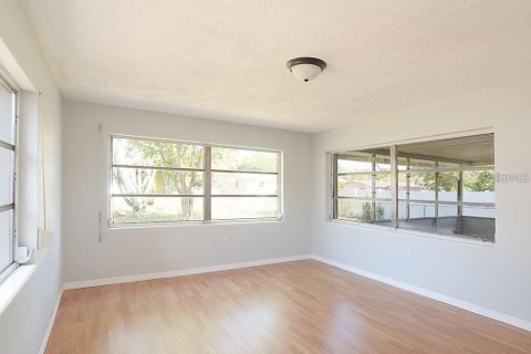 House in Beverly Hills, Florida 2 bedrooms, 112.23 sq.m. № 1631657 - photo 10