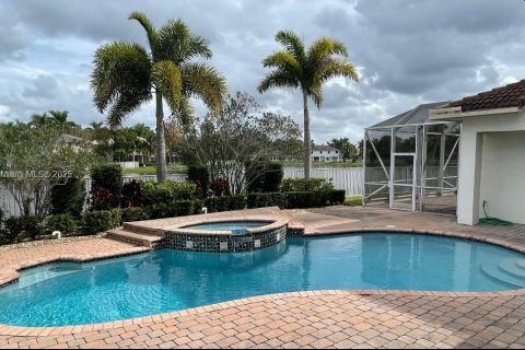 House in Weston, Florida 8 bedrooms, 526.57 sq.m. № 1834207 - photo 23