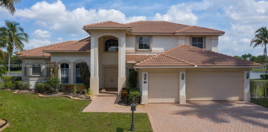 House in Weston, Florida 8 bedrooms, 526.57 sq.m. № 1834207