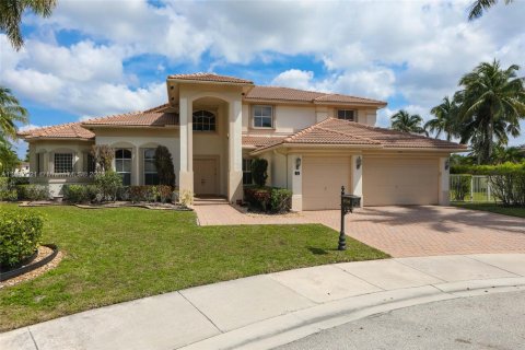 House in Weston, Florida 8 bedrooms, 526.57 sq.m. № 1834207 - photo 7