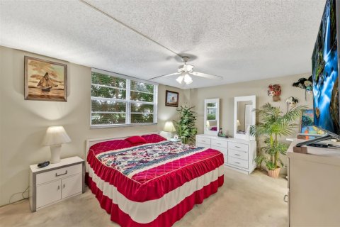Condo in Dania Beach, Florida, 2 bedrooms  № 2081603 - photo 18