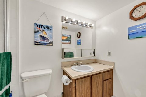 Condo in Dania Beach, Florida, 2 bedrooms  № 2081603 - photo 20