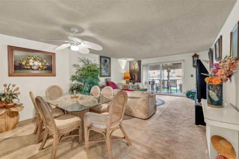 Condo in Dania Beach, Florida, 2 bedrooms  № 2081603 - photo 3