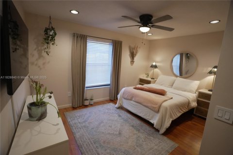Villa ou maison à vendre à Miami, Floride: 5 chambres, 293.39 m2 № 1814698 - photo 9