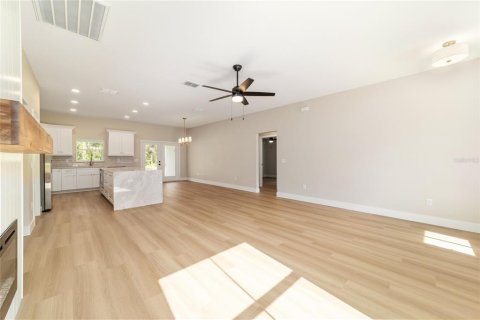 House in Ocala, Florida 4 bedrooms, 174.47 sq.m. № 2114986 - photo 15