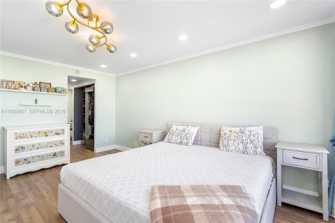 Copropriété à louer à Hallandale Beach, Floride: 2 chambres, 130.06 m2 № 2170101 - photo 15