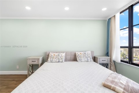 Copropriété à louer à Hallandale Beach, Floride: 2 chambres, 130.06 m2 № 2170101 - photo 16
