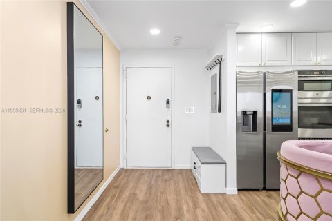 Copropriété à louer à Hallandale Beach, Floride: 2 chambres, 130.06 m2 № 2170101 - photo 14