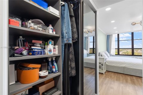 Copropriété à louer à Hallandale Beach, Floride: 2 chambres, 130.06 m2 № 2170101 - photo 20