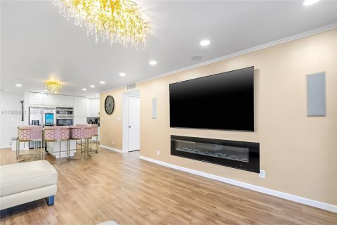 Copropriété à louer à Hallandale Beach, Floride: 2 chambres, 130.06 m2 № 2170101 - photo 8